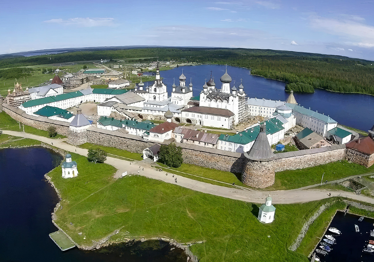 The Moscow Kremlin Museum presented the exhibition “Holy Abode” (dedicated to