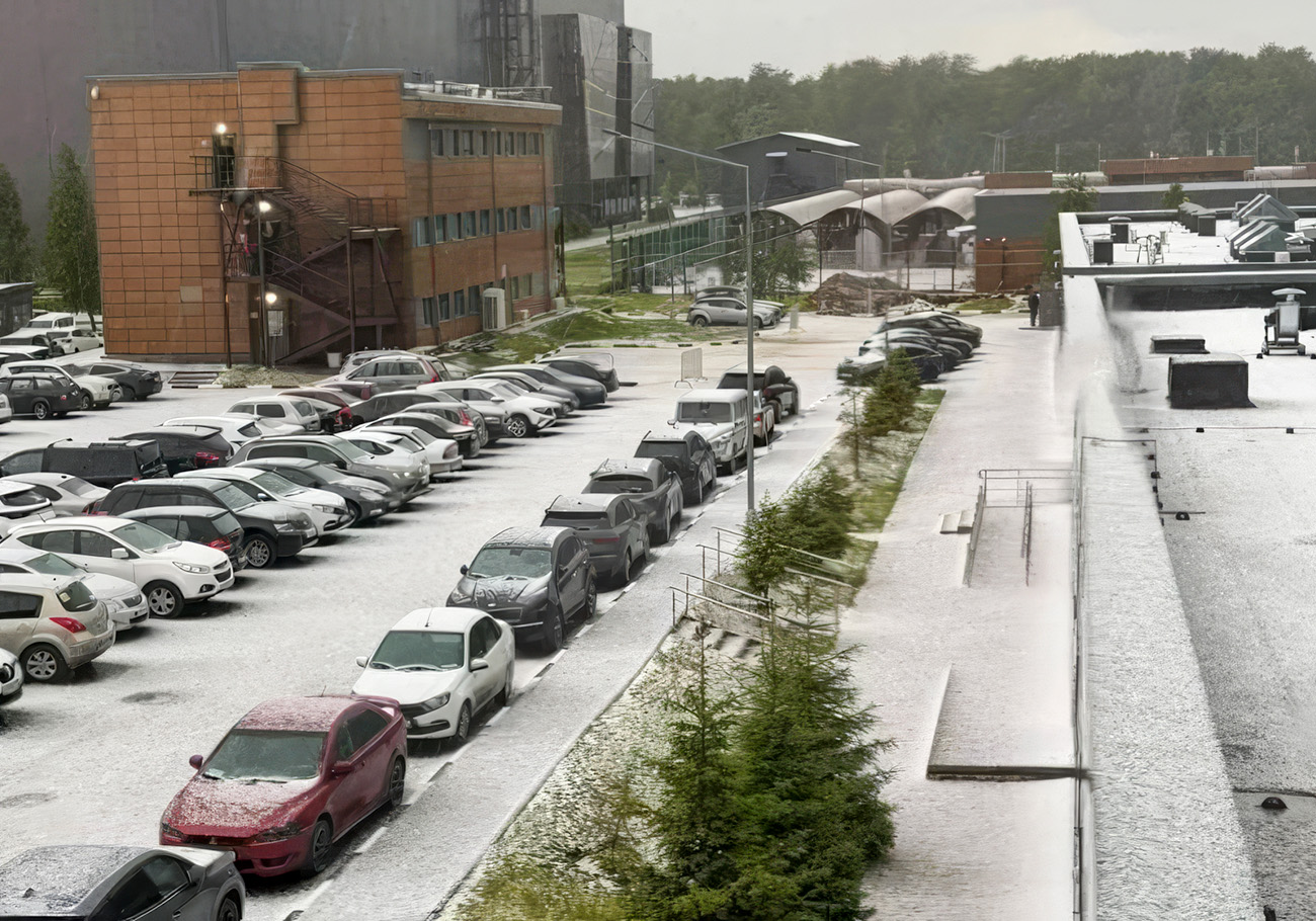 Instead of June, winter arrived: in the Moscow region the weather suddenly deteriorated — hail and snow