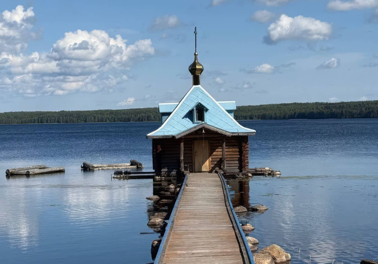 Lingonberries, the cold Ladoga, and a “prayer turn”: where to find